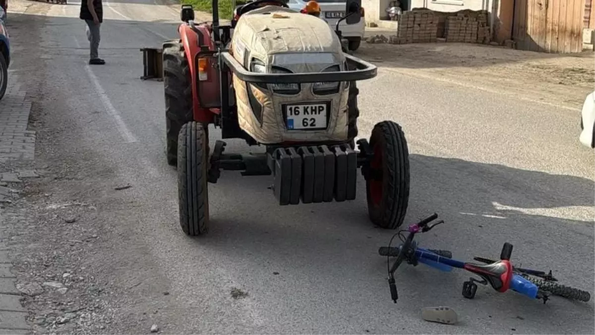 Bursa’da Bisikletli Çocuğa Traktör Çarptı