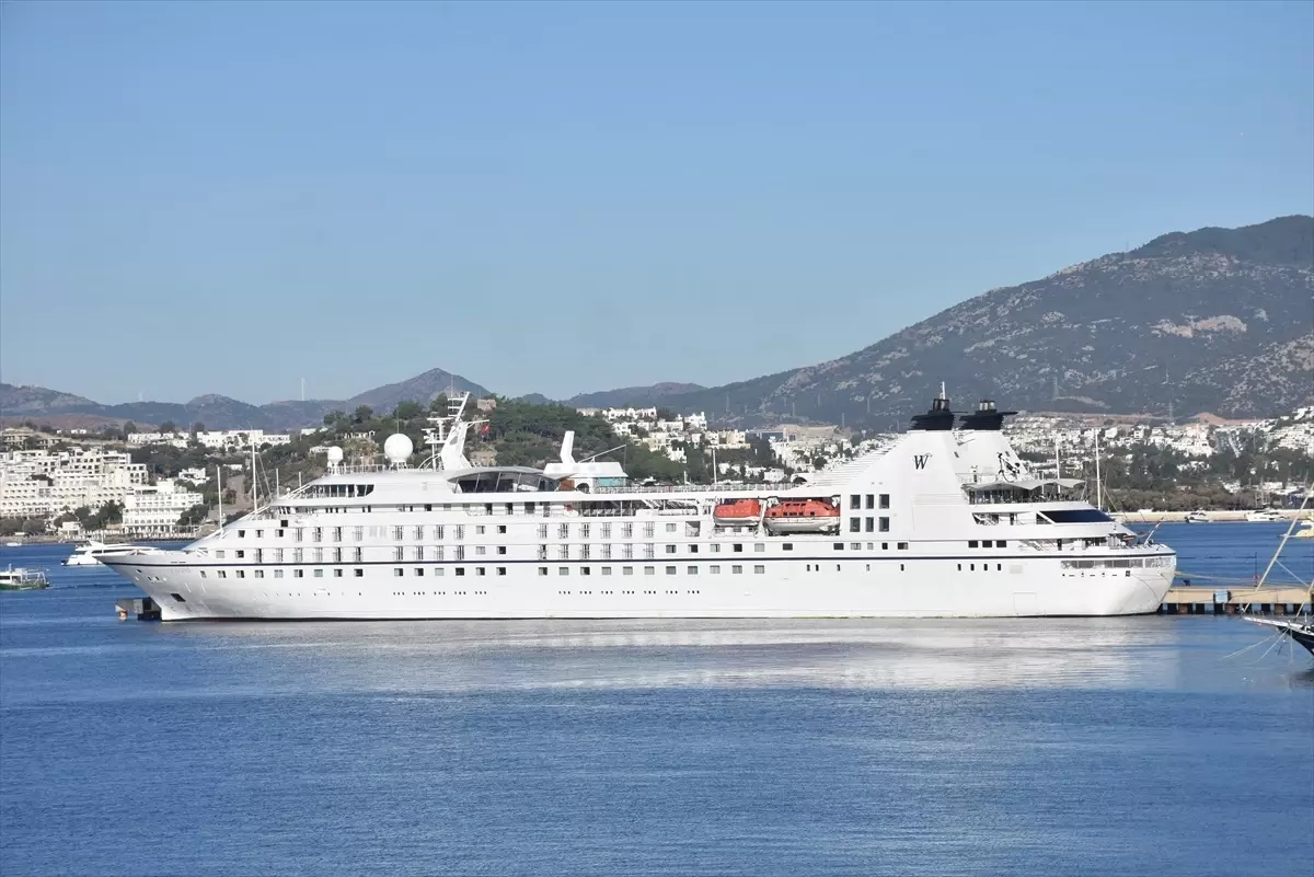 bodruma star legend kruvaziyeri ile 277 turist geldi KI7HKfmZ