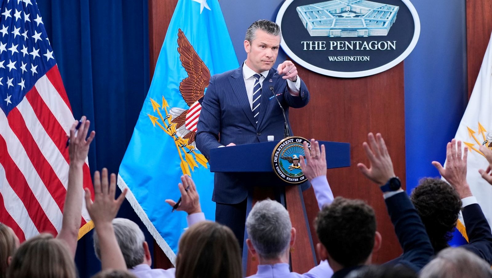 pentagonda muhabir krizi trump yonetimi imza atmayan gazetecileri kovuyor ubOJ8Q8v.jpg