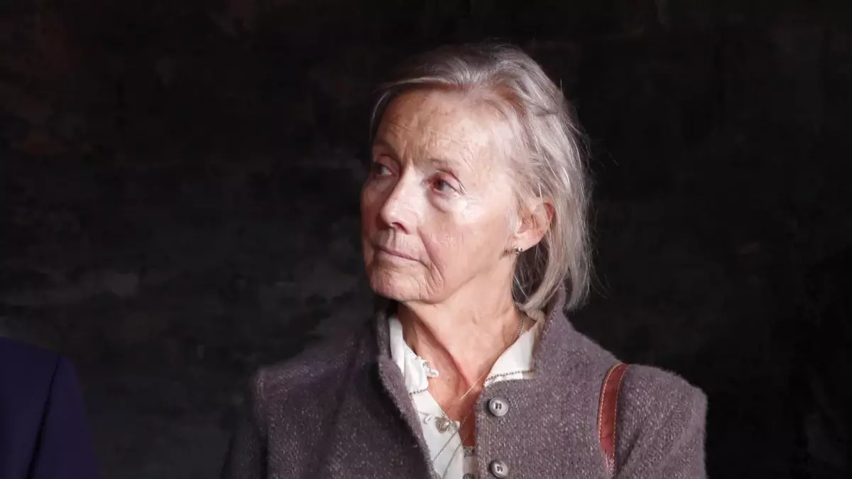 tolstoyun torunu yedikule zindanlarini ziyaret etti Ee58YnTg.jpg