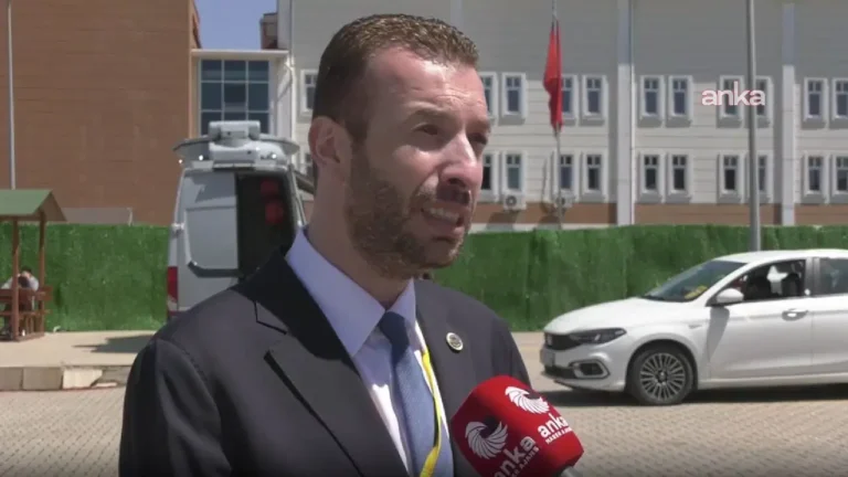 327-gun-sonra-tahliye-edilen-ceyhan-belediye-baskani-kadir-aydardan-aziz-ihsan-aktas-davasinda-7j6Fbjxw