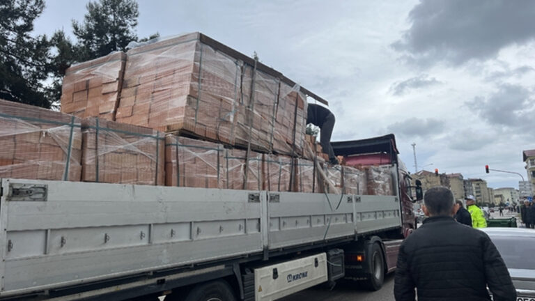 yaralanan-esini-kurtarmak-istedi-kendisi-de-yaralandi-RN3Lnidq